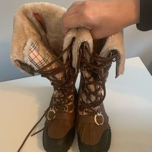 Apply bottom jeans boots